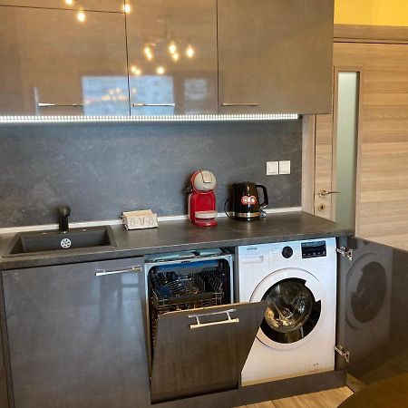 Victor'S Suite , With Private Parking Varna ภายนอก รูปภาพ
